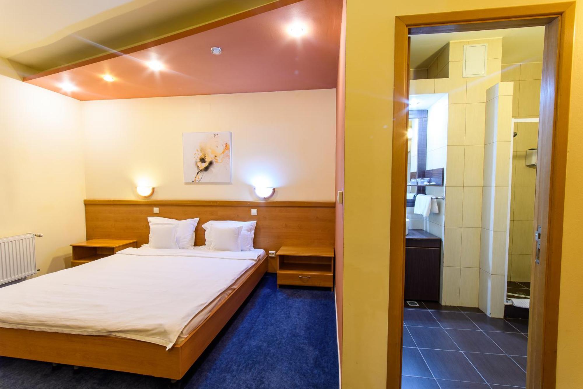 Hotel Torontal Timisoara Exterior foto